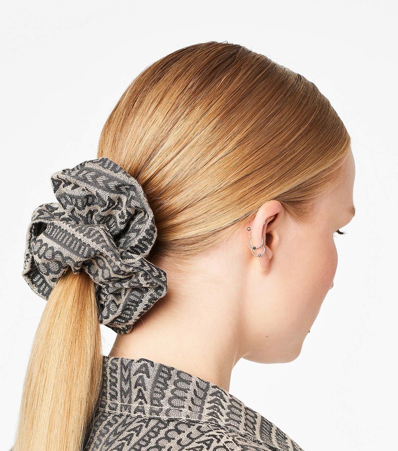 Akcesoria Do Włosów Damskie Marc Jacobs Monogram Jacquard Scrunchie Beżowe Czarne | 42DWKYMBA